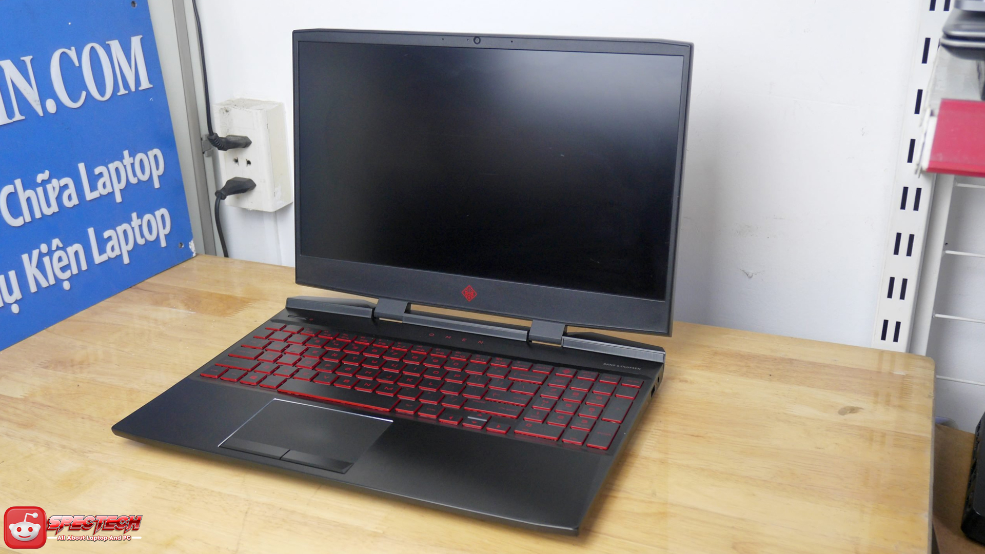 HP OMEN 15-dc1111tx: Laptop Gaming Pilihan Para Profesional