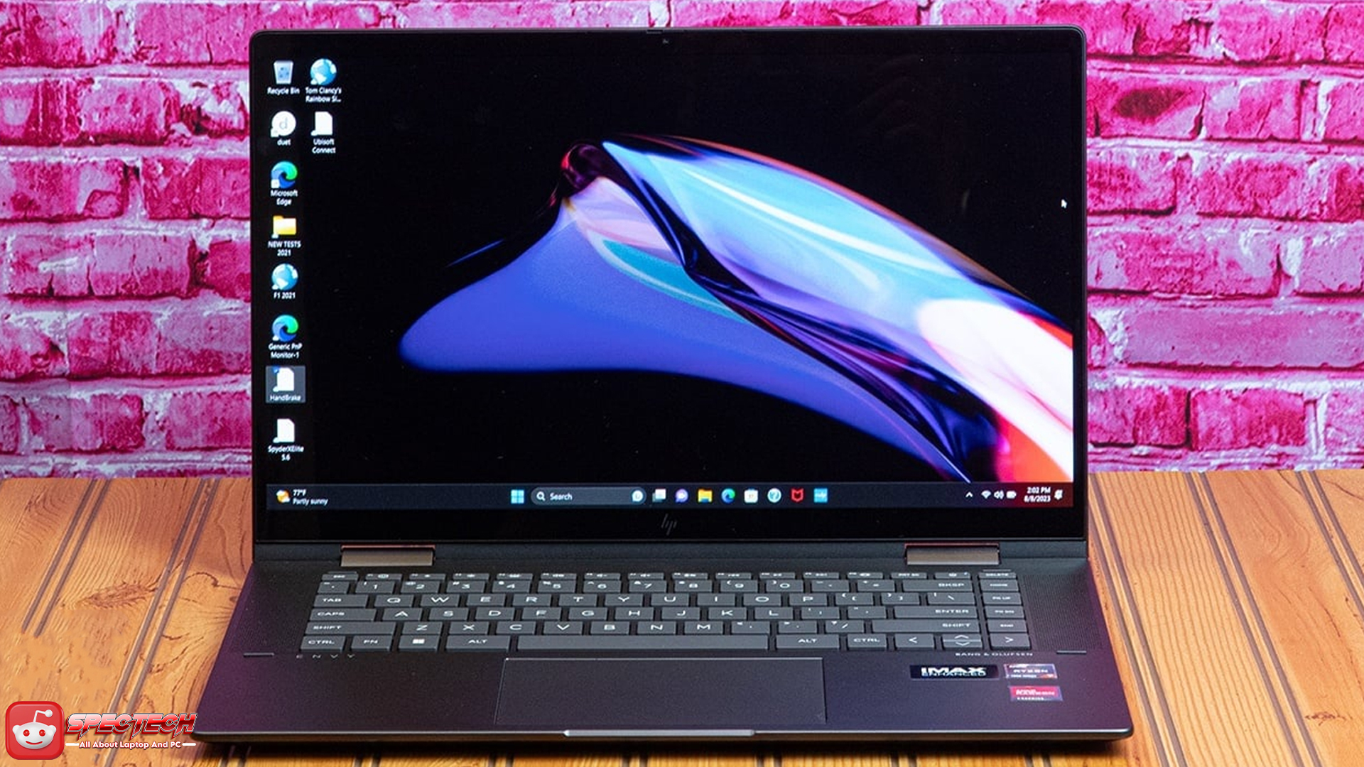 Laptop 2-in-1 HP Envy x360: Pilihan Terbaik untuk Mobilitas Tinggi