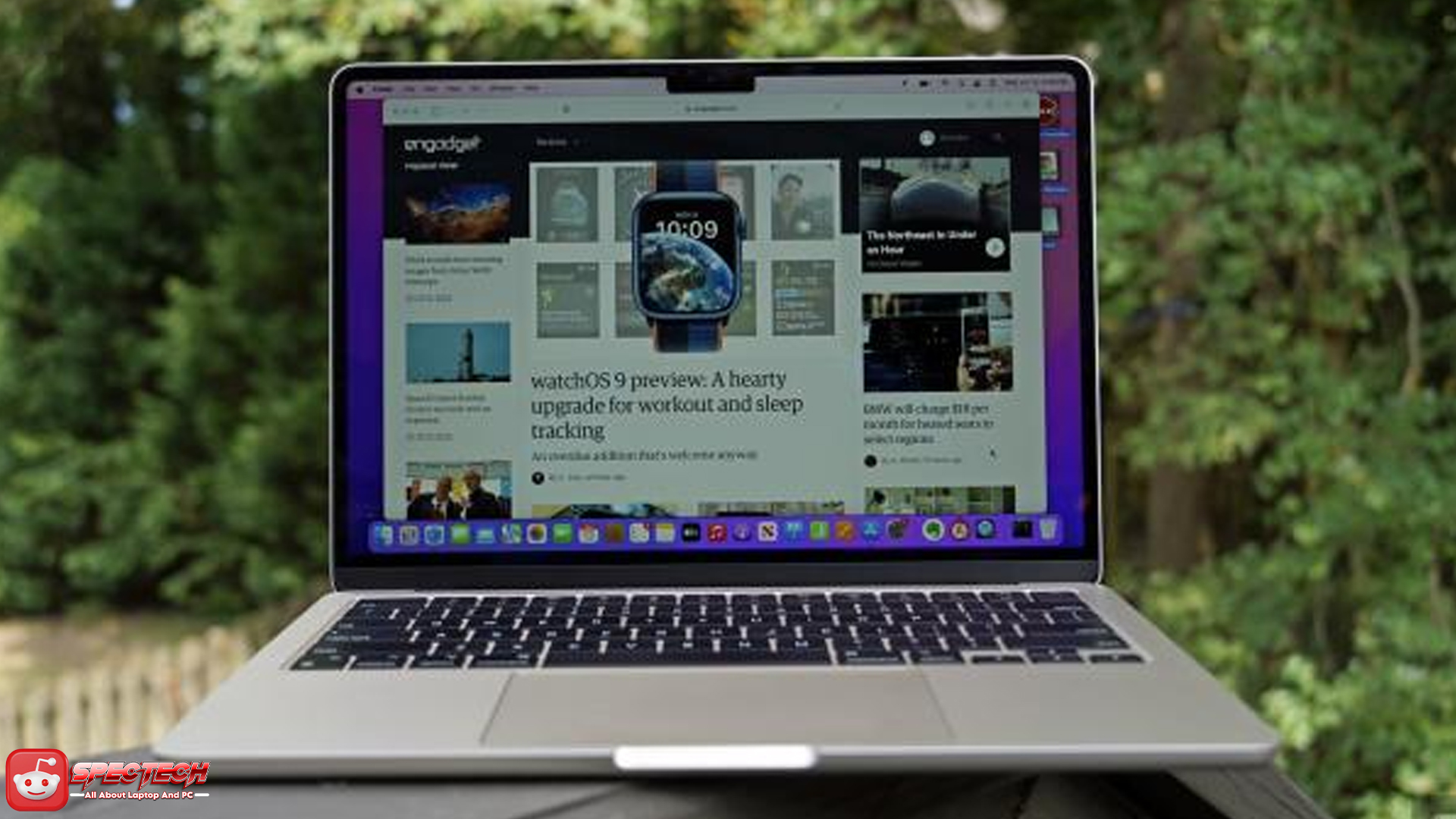 Performa dan Mobilitas Terpadu di MacBook Air M2 13.6 Inci