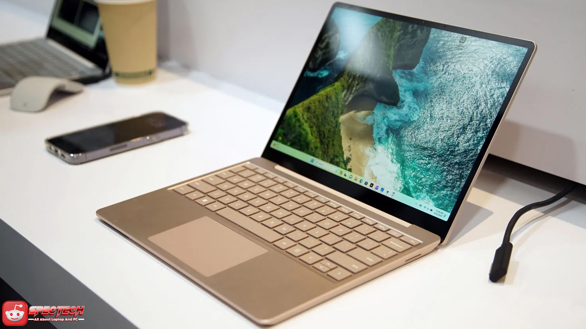 Surface Laptop Go 3: Laptop Ringan, Gaya Tetap Super Kece