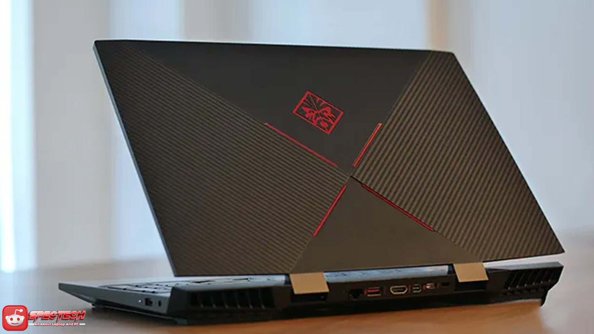 HP Omen 15: Kekuatan dan Gaya dalam Satu Paket Gaming