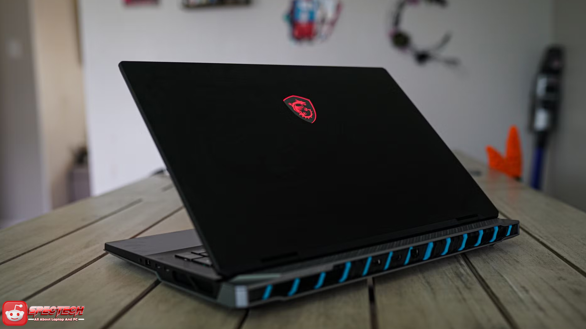 Titan 18 HX AI A2XW: Performa Gahar, Desain Bikin Penasaran
