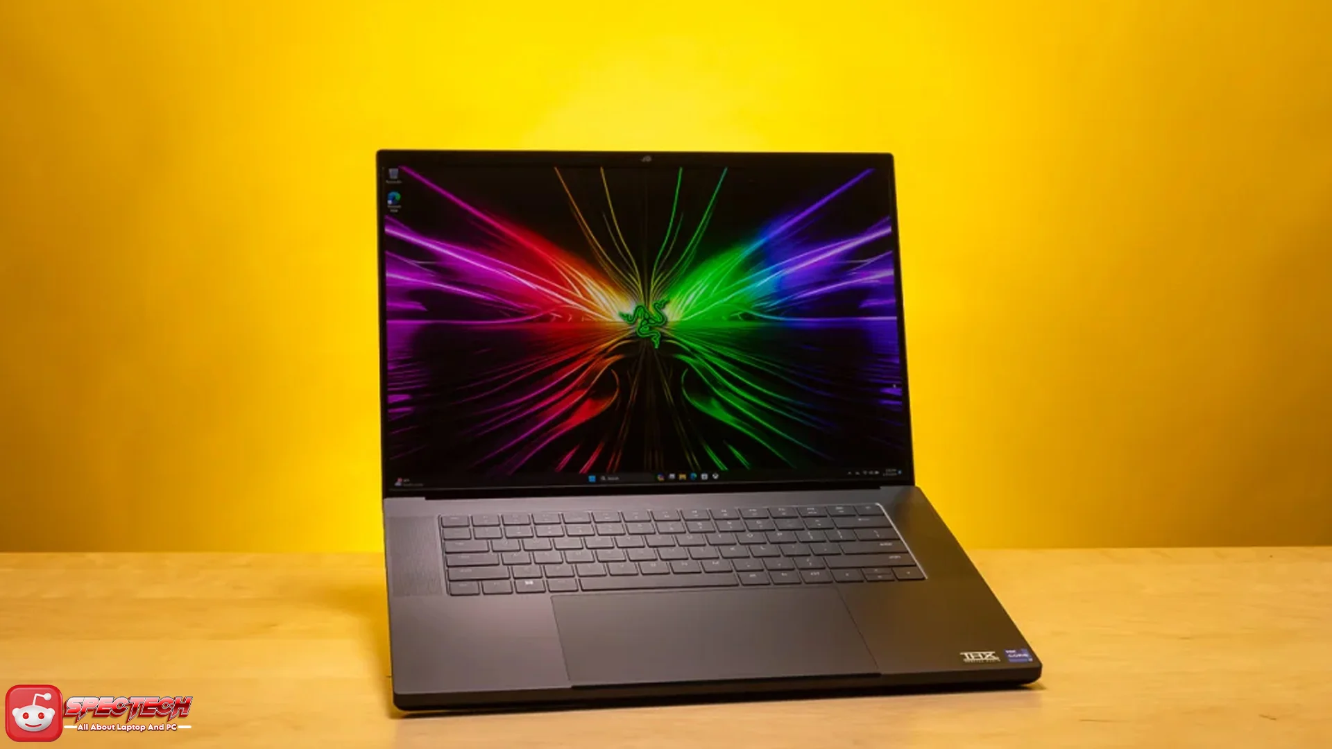 Laptop Razer Blade 16 Keunikan Jelas Keyboard RGB Ikonik